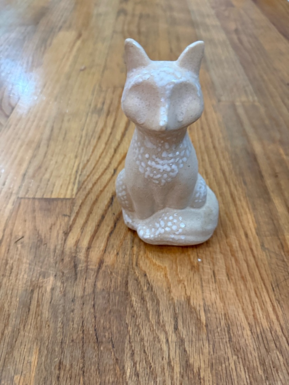 Anthropologie Ceramic Fox Planter White Beige Matte Animal Print Animal Bud Vase